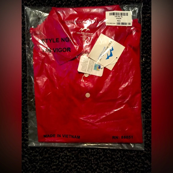 NWT Tri-Mountain Performance Vigor Mens Golf Shirt XL Red - Picture 2 of 2